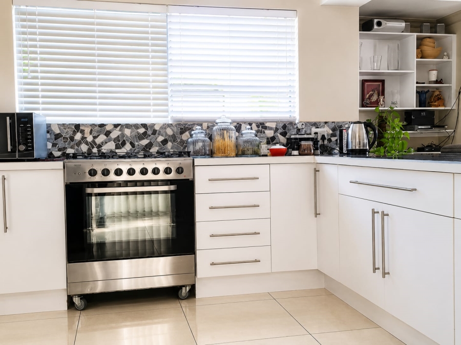 3 Bedroom Property for Sale in Reebok Western Cape